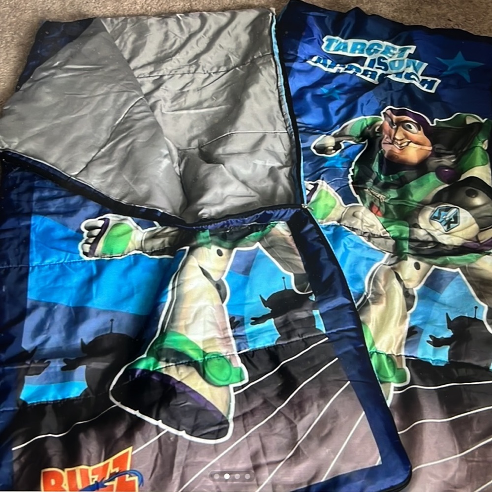 2 Buzz Lightyear Sleeping Bags - Picture 2 of 4